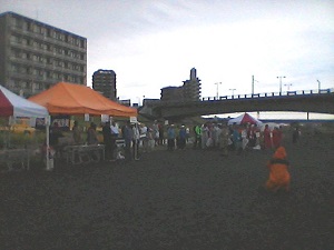 あいにくの雨が・・・